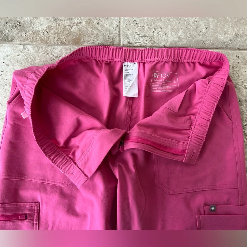 FIGS Men's Cairo Cargo Scrub Pants in Limited Edition F*ing Pink, size XL